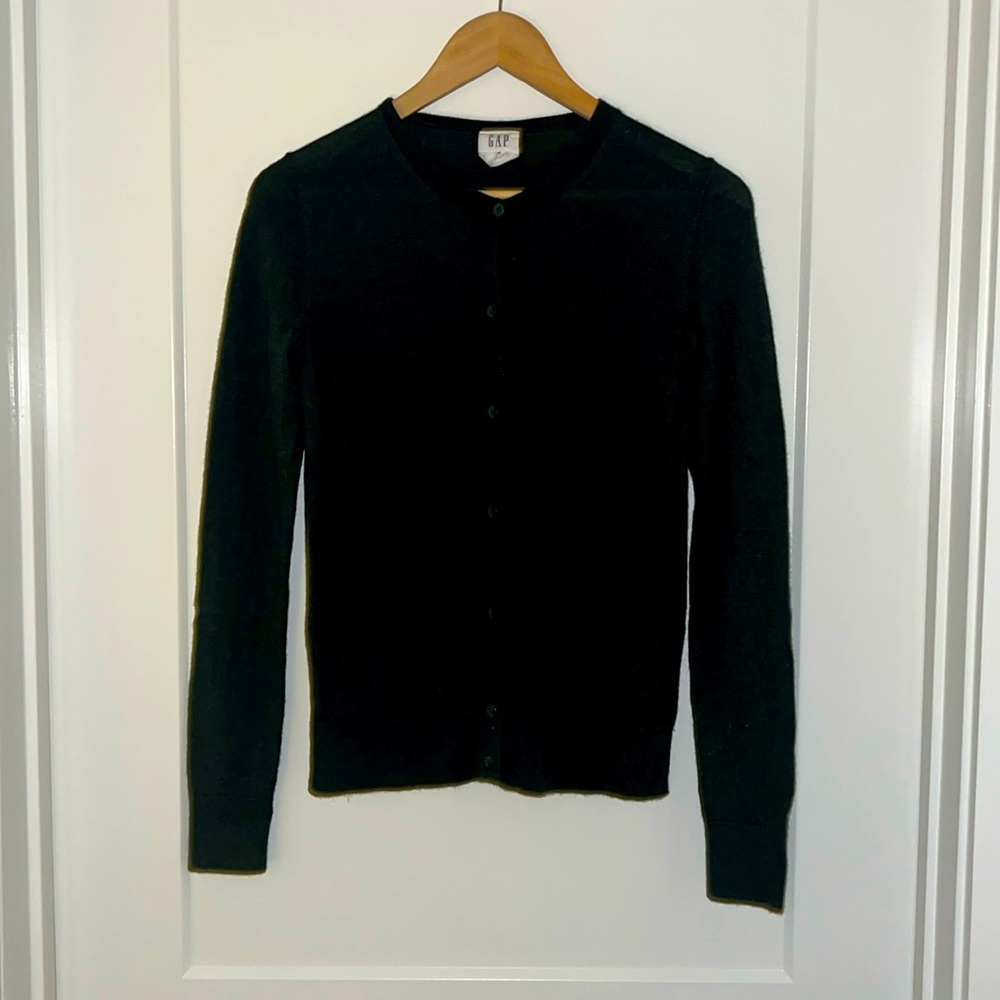 Button-up sweater. moss green. like new.